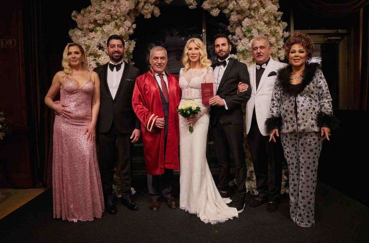 Seda Sayan ve Çağlar Ökten