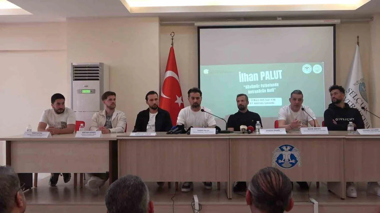 SELÇUK ÜNİVERSİTESİ SPOR BİLİMLERİ FAKÜLTESİ TARAFINDAN DÜZENLENEN "GÜNÜMÜZ FUTBOLUNDA ANTRENÖRÜN...
