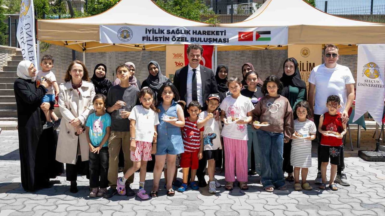 SELÇUK ÜNİVERSİTESİ (SÜ) TARAFINDAN DÜZENLENEN "KAMPÜSTEN MAHALLEYE İYİLİK SAĞLIK HAREKETİ"...