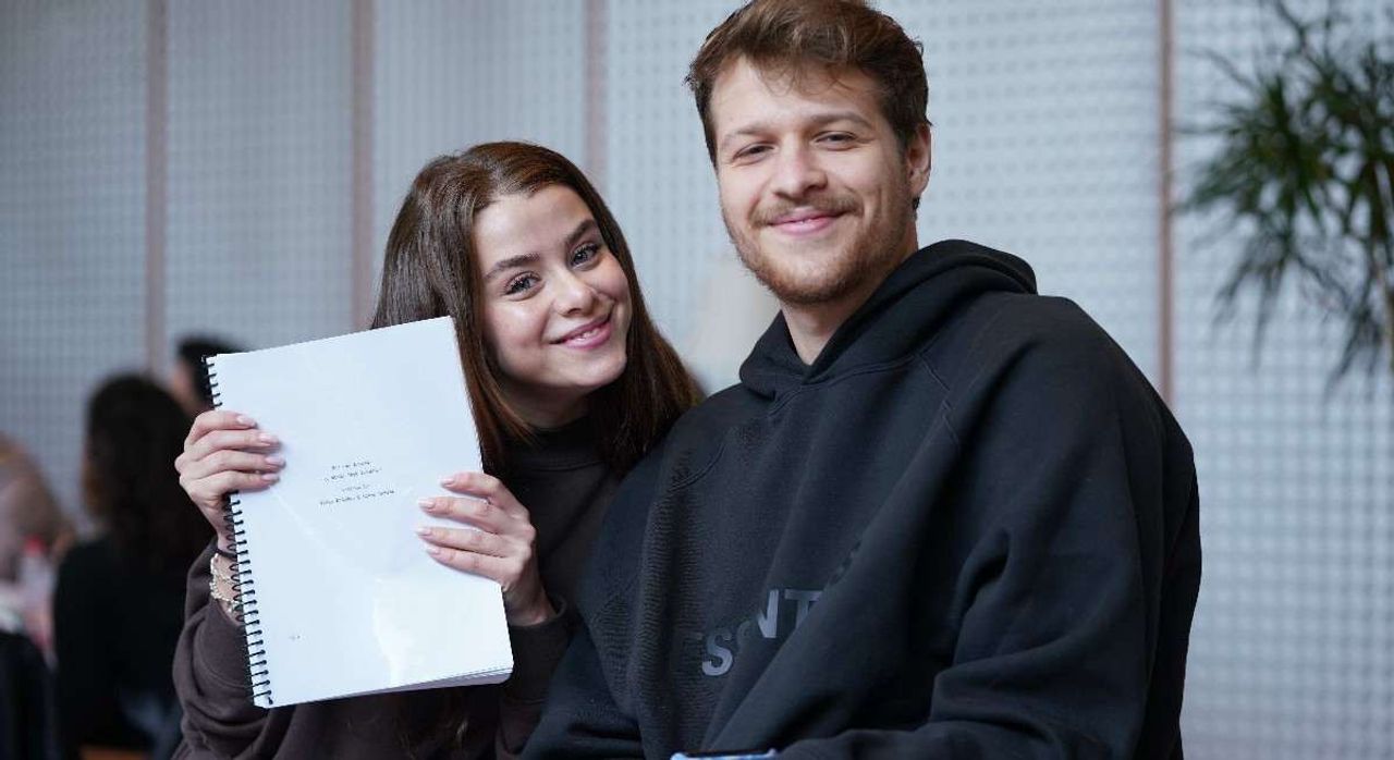 Seversin Dizi Tekrarı