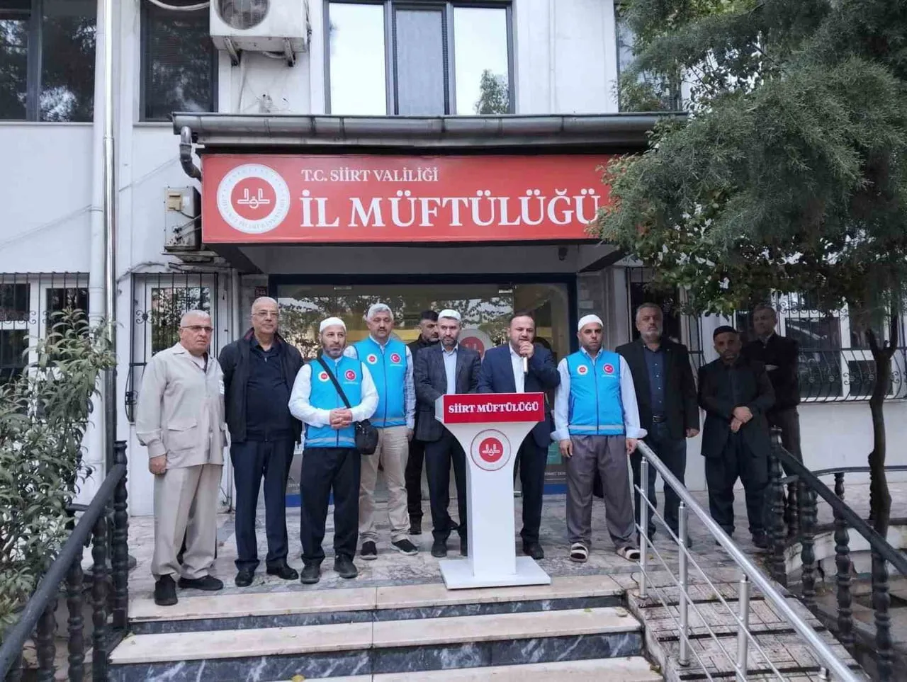 SİİRT’TEN KUTSAL TOPRAKLARA İLK KAFİLE UĞURLANDI