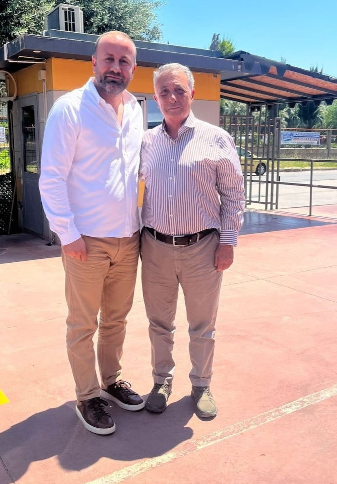 SİNAN KANLI (SOLDA) VE AHMET NUR ÇEBİ (SAĞDA)