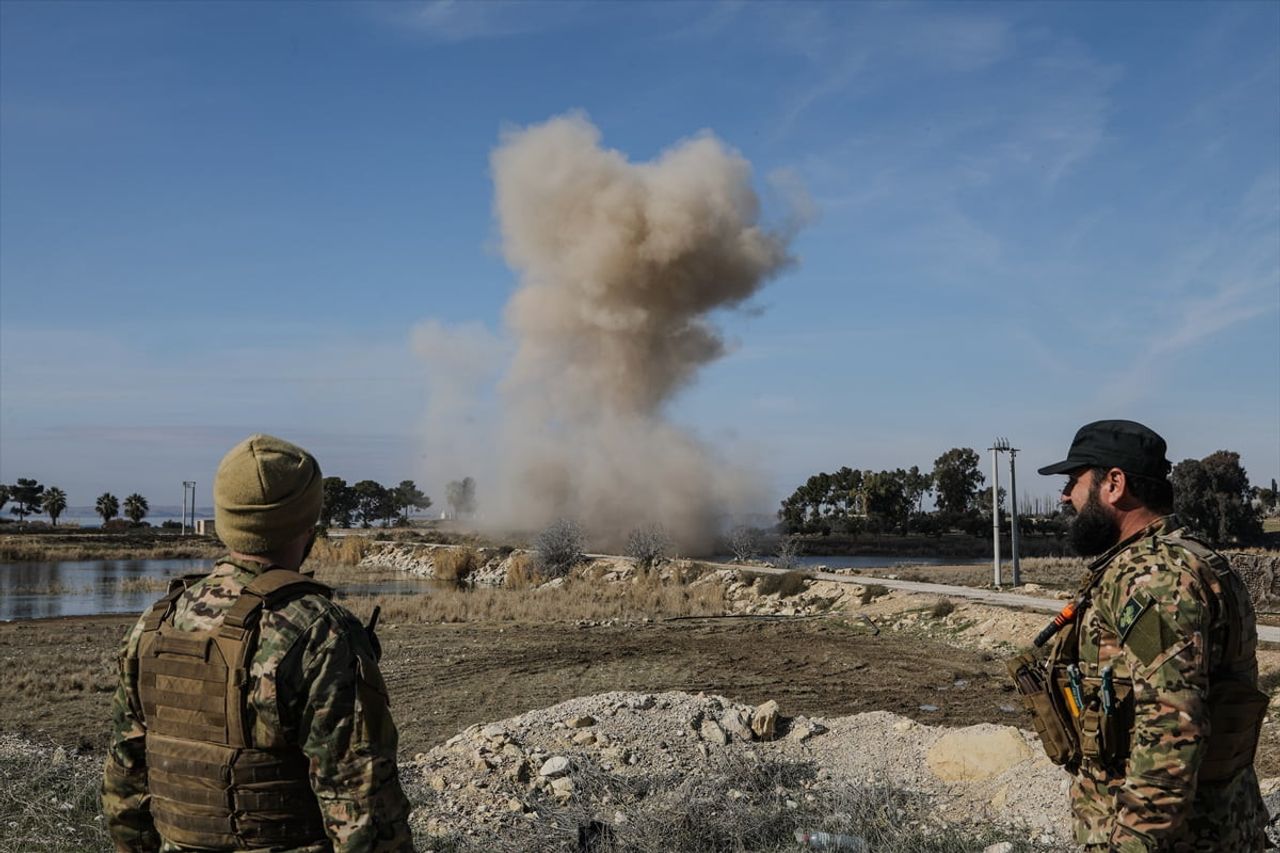 Suriye'de terör örgütü YPG işgalinden kurtarılan Halep'in Aynul Arab ilçesindeki Karakozak...