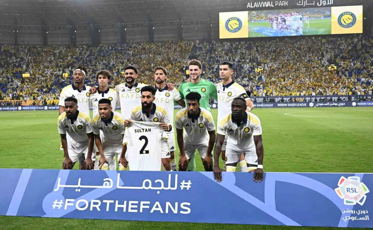 SUUDİ ARABİSTAN'DA TEKNİK DİREKTÖRLÜĞÜNÜ JORGE JESUS'UN YAPTIĞI AL NASSR, PRO LİG'DE DAMAC'I 4-1...