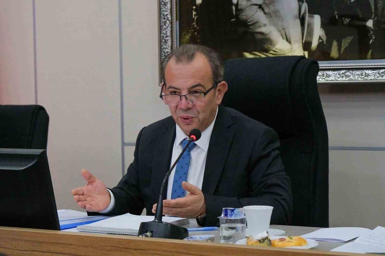 TANJU ÖZCAN