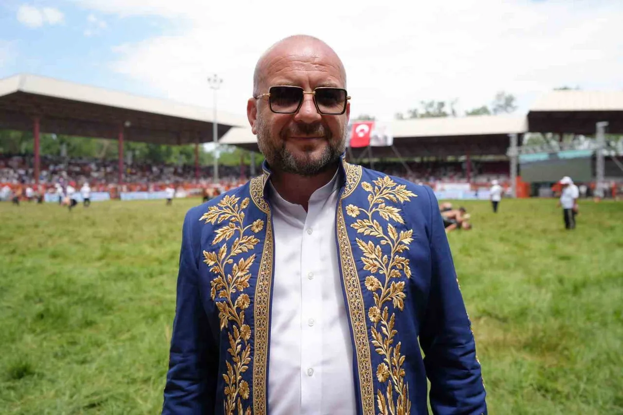 TARİHİ KIRKPINAR YAĞLI GÜREŞLERİ AĞASI UFUK ÖZÜNLÜ