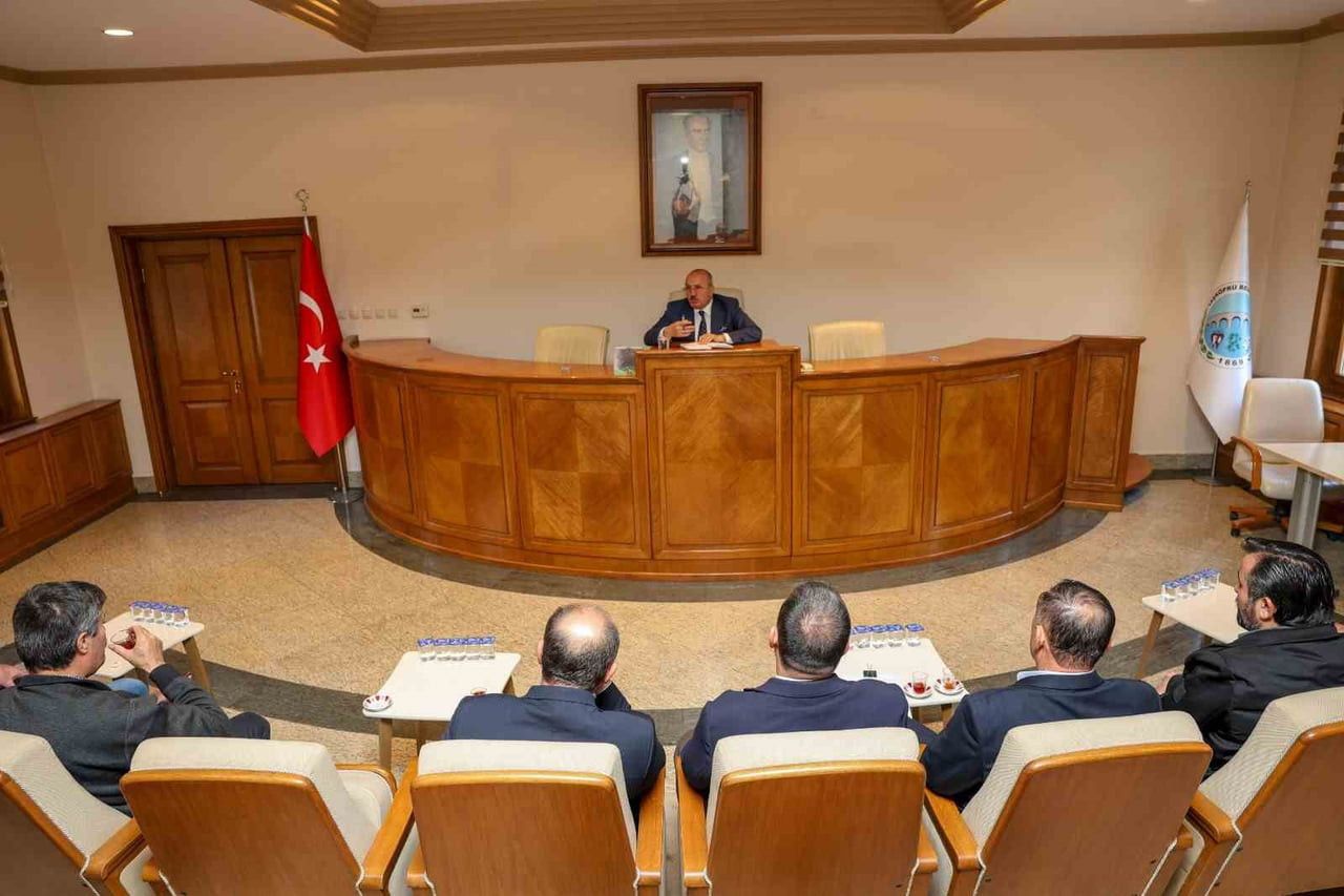 TAŞKÖPRÜ BELEDİYESİ TARAFINDAN DÜZENLENEN İSTİŞARE TOPLANTISINDA, İLÇEDE YÜRÜTÜLEN ÇALIŞMALAR VE...