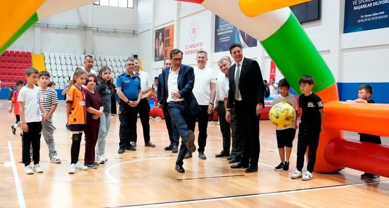 TAVŞANLI YAZ OKULLARI GÖRKEMLİ TÖRENLE KAPILARINI AÇTI