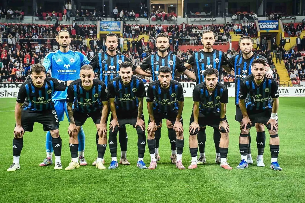 TFF 3. LİG 2.GRUP PLAY-OFF 2.TUR İKİNCİ MAÇINDA ERCİYES 38 FSK İLE MALATYA YEŞİLYURTSPOR...