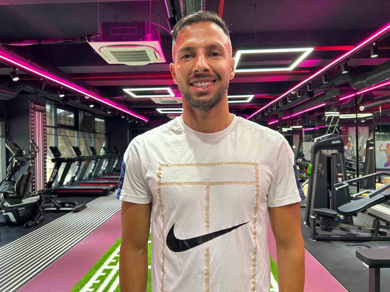 TFF 3. LİG EKİPLERİNDEN UŞAKSPOR’A TRANSFER OLDUĞU YÖNÜNDE ÇIKAN HABERLERLE GÜNDEME GELEN YASİN...