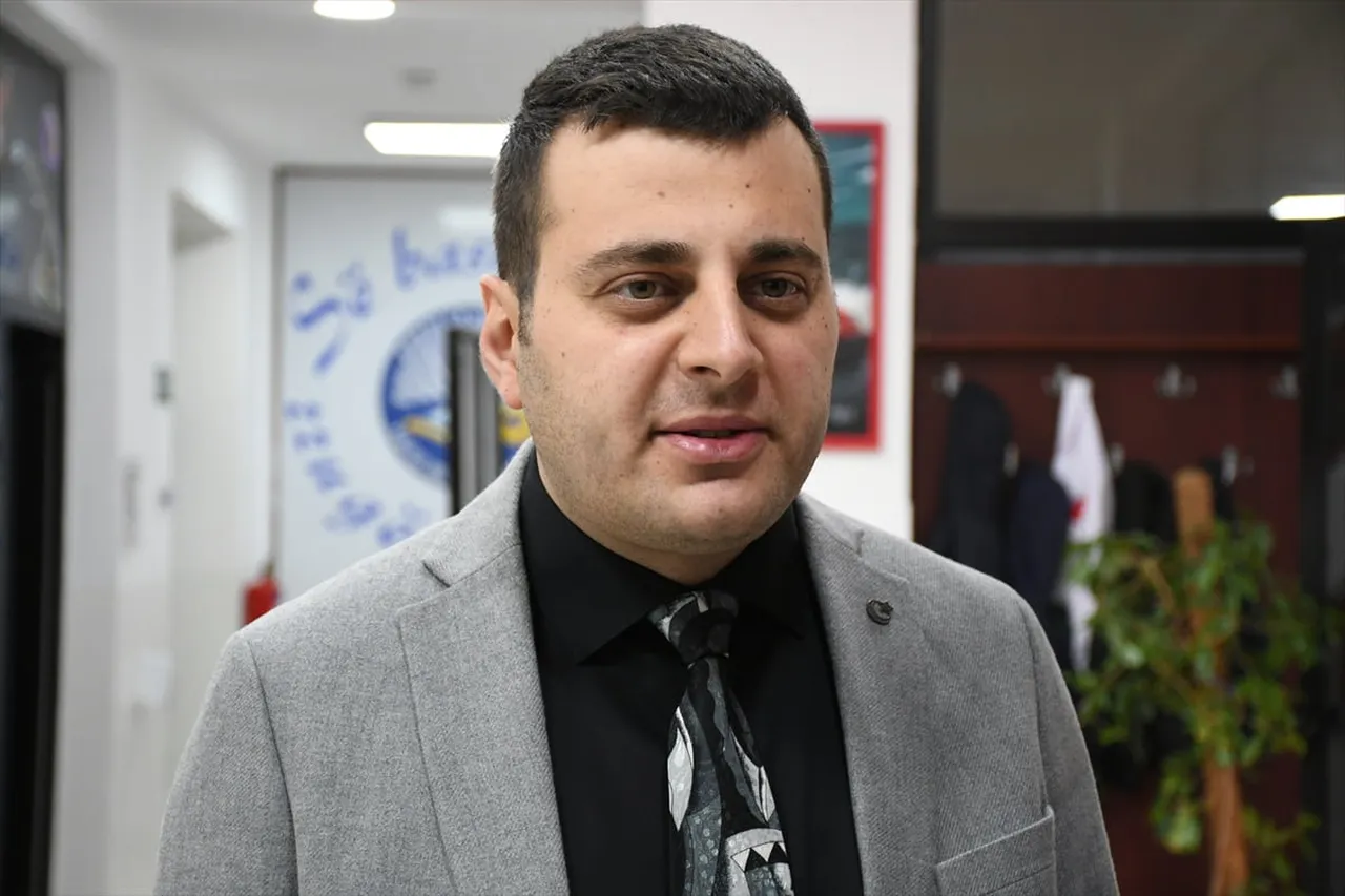 Tiran Yunus Emre Enstitüsü (YEE) tarafından Arnavutluk'un başkenti Tiran'da lise öğrencilerine...