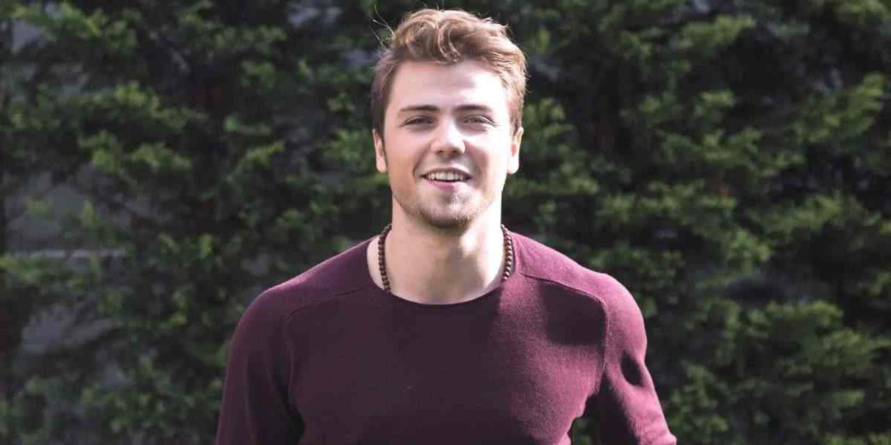 Tolga Sarıtaş