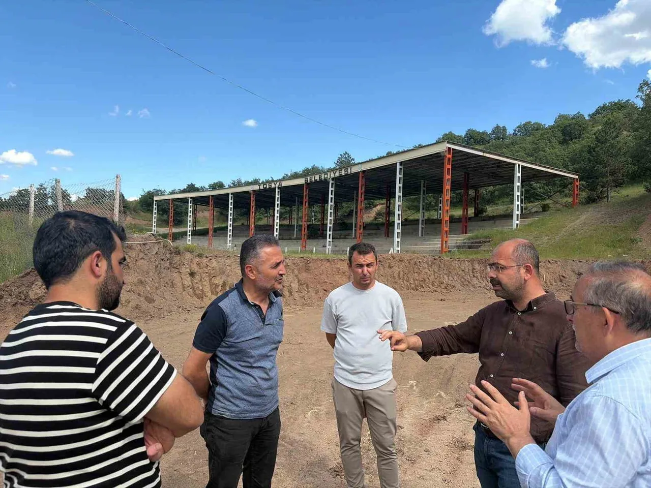 TOSYA BELEDİYE BAŞKANI VOLKAN KAVAKLIGİL, ÇALIŞMALARI YERİNDE İNCELEYEREK ÇALIŞMALARLA İLGİLİ...