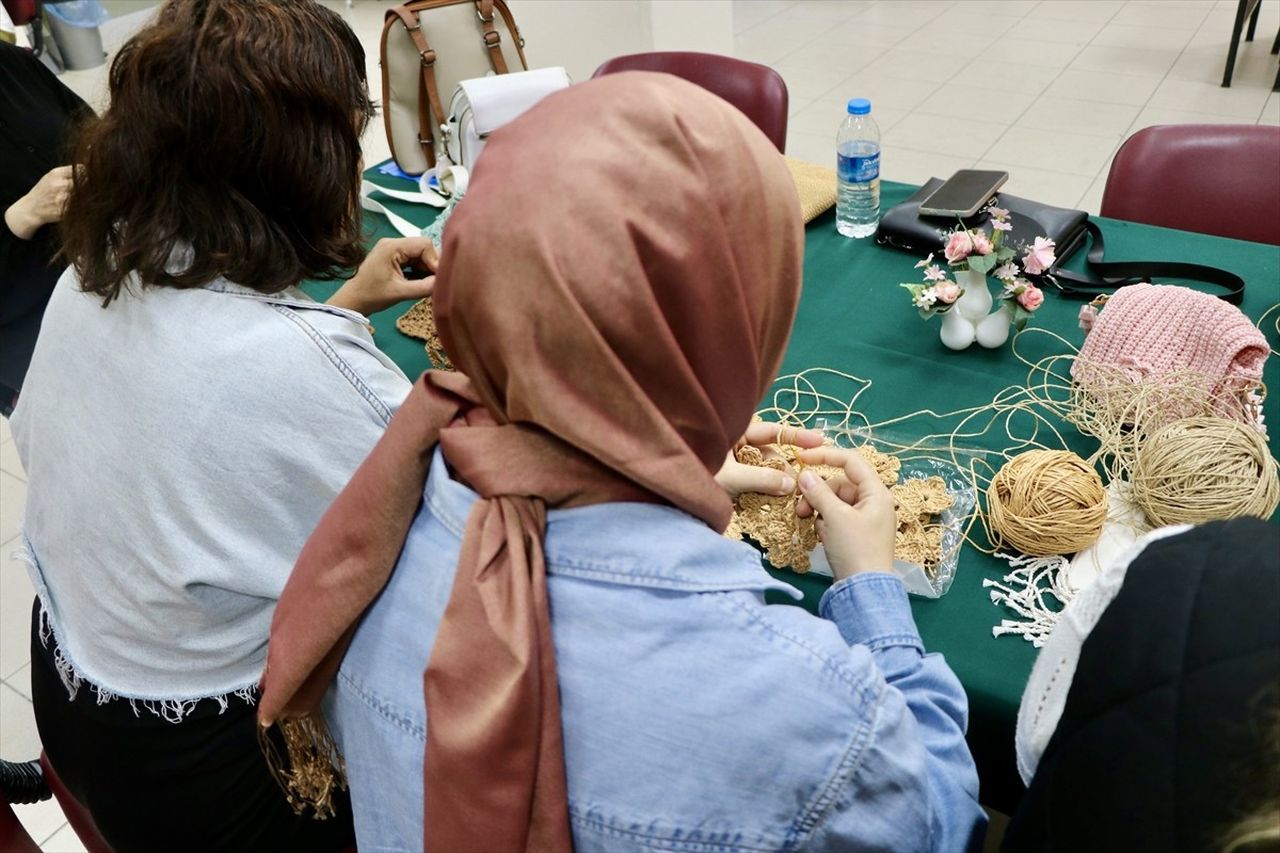 Trabzon Denetimli Serbestlik Müdürlüğünce yürütülen mesleki eğitim kurslarıyla yükümlülerin meslek...