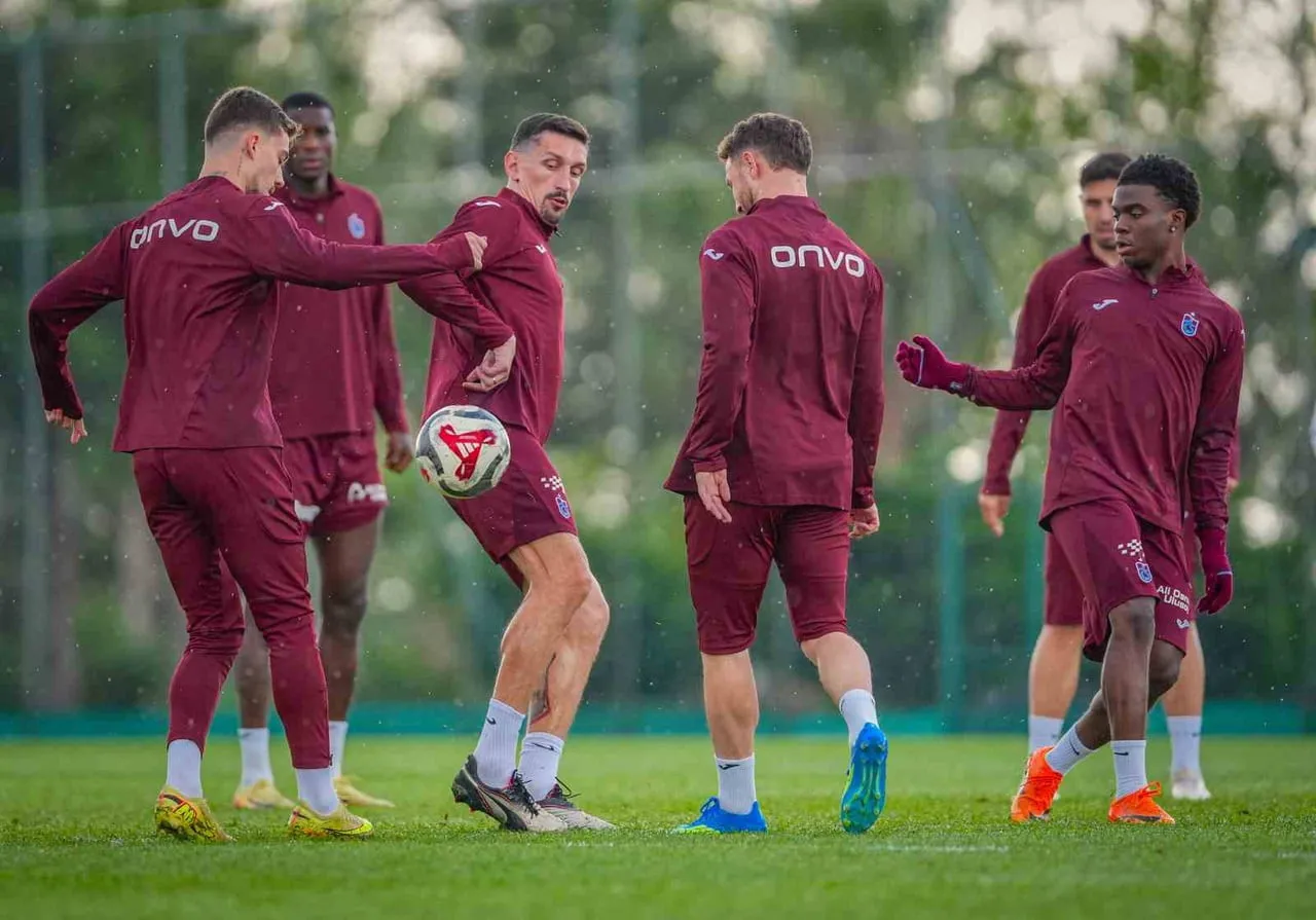 TRABZONSPOR, ZİRAAT TÜRKİYE KUPASI FİNALİ'NDE OYNAYACAĞI KONYASPOR MAÇI HAZIRLIKLARINI...