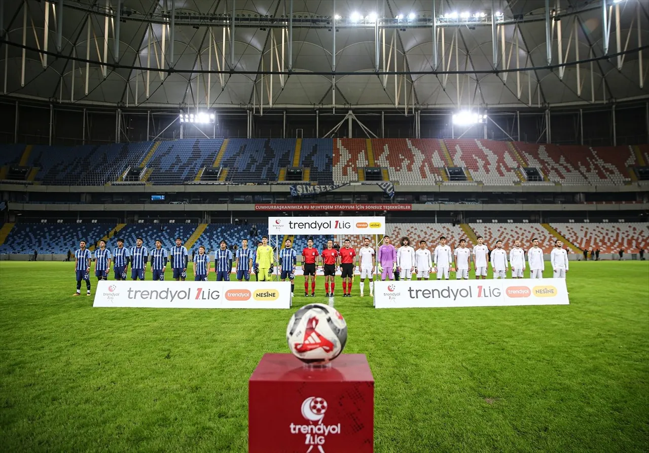 Trendyol 1. Lig'in 15. haftasında, Adana Demirspor ile Atakaş Hatayspor, Yeni Adana Stadyumu’nda...
