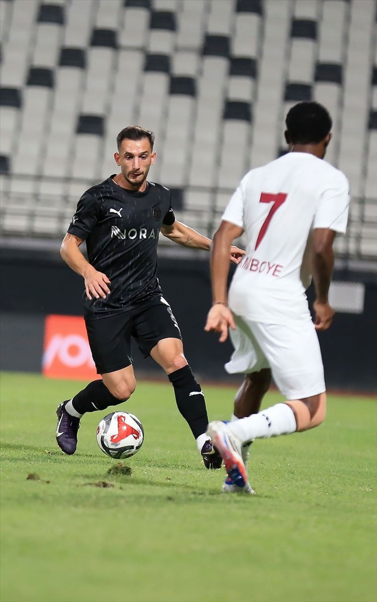 Trendyol 1. Lig’in 2. haftasında Manisa FK ile Atakaş Hatayspor, Manisa 19 Mayıs Stadı’nda...