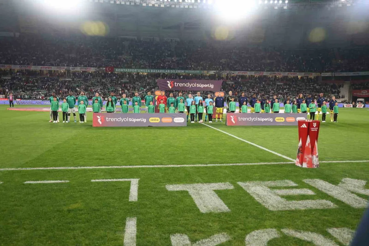 TRENDYOL SÜPER LİG 33. HAFTA MAÇINDA KONYASPOR SAHASINDA FENERBAHÇE İLE KARŞILAŞIYOR. MÜSABAKANIN...