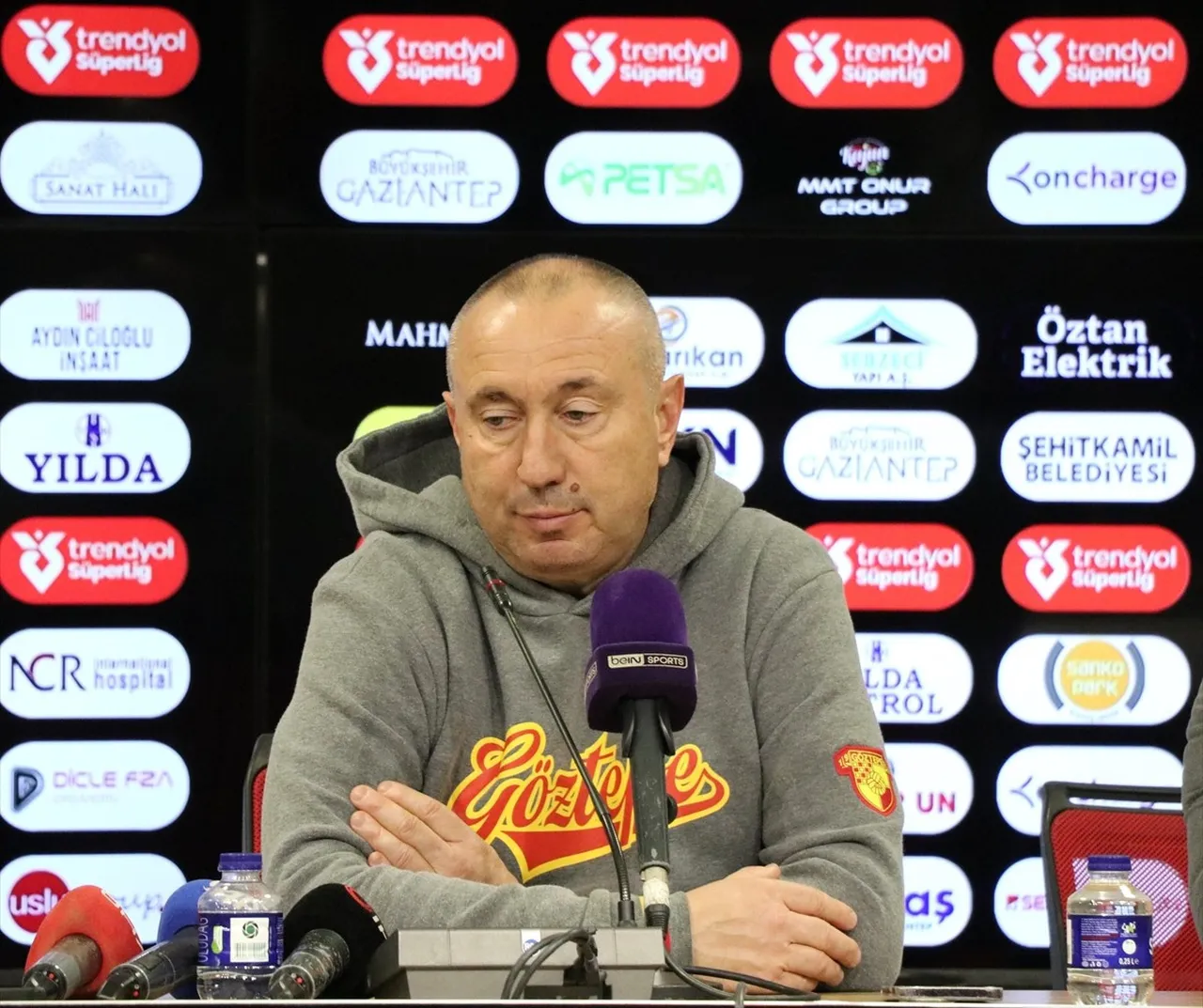 Trendyol Süper Lig'in 16. haftasında deplasmanda Gaziantep FK'yi 1-0 yenen Göztepe'nin teknik...