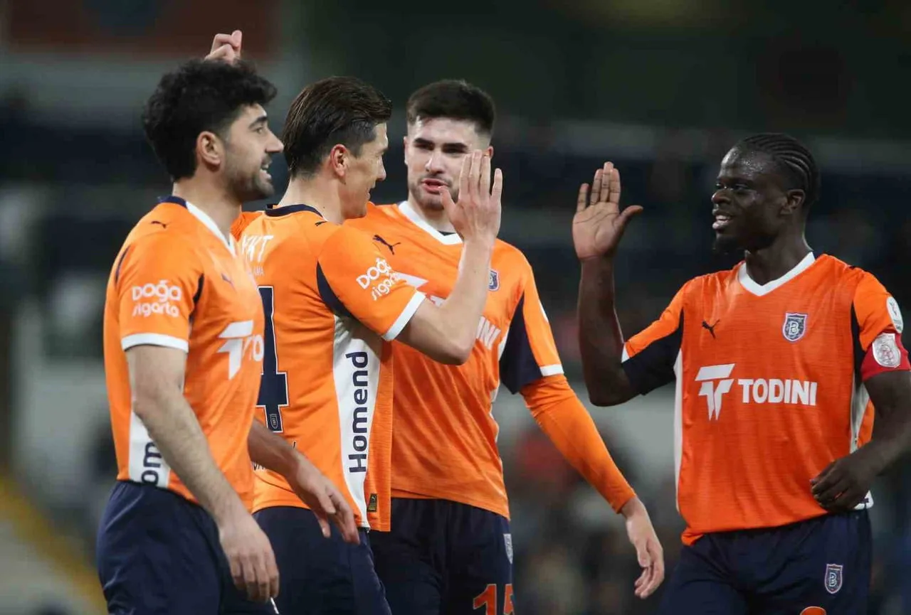 TRENDYOL SÜPER LİG'İN 33. HAFTASINDA RAMS BAŞAKŞEHİR YARIN SAMSUNSPOR'U AĞIRLAYACAK.