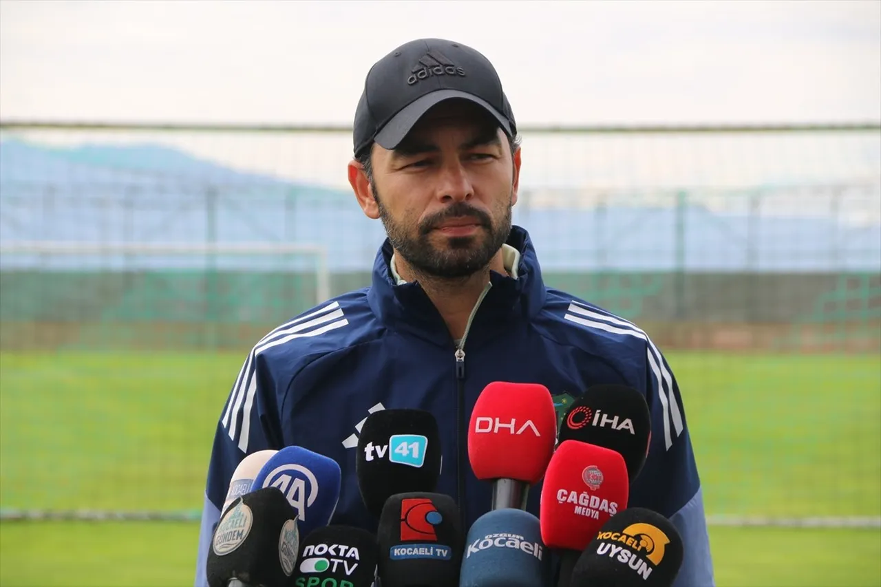 Trendyol Süper Lig'in 9. haftasında deplasmanda TÜMOSAN Konyaspor ile karşılaşacak Kocaelispor...