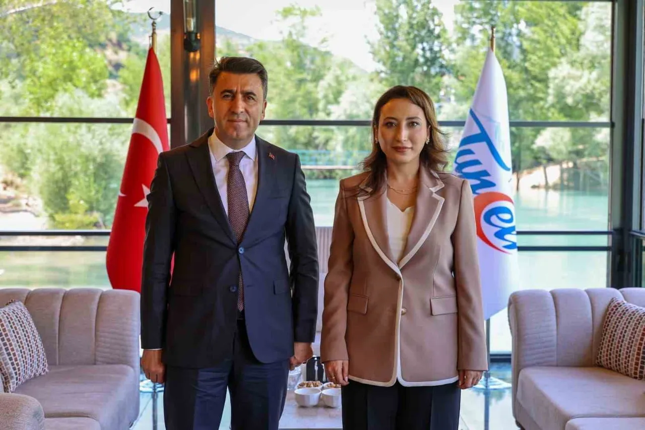 TUNCELİ’NİN İLK KADIN KAYMAKAMI, NAZIMİYE KAYMAKAMI PINAR AYAZ GÖREVE BAŞLADI.