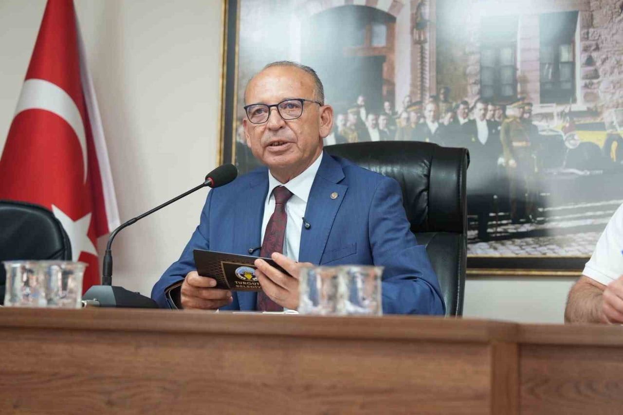 TURGUTLU BELEDİYE BAŞKANI AKIN, TEMMUZ AYI BELEDİYE MECLİS TOPLANTISI'NDA KONUŞTU