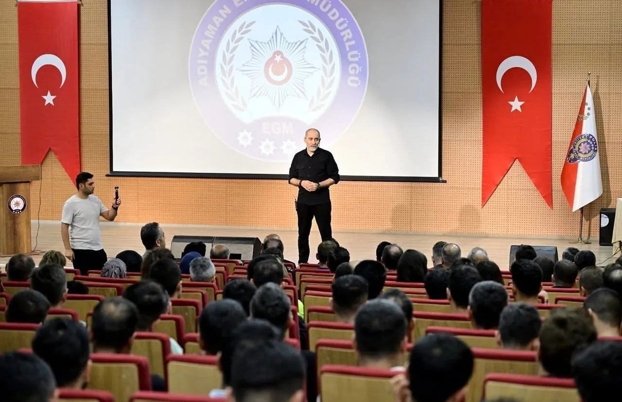 TÜRK POLİS TEŞKİLATI FARKINDALIK, MORAL VE MOTİVASYON PROJESİ KAPSAMINDA POLİS BAŞMÜFETTİŞİ, 1....