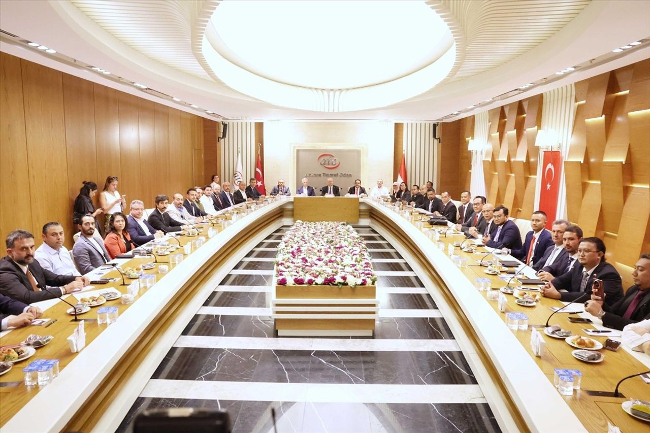 Türkiye-Endonezya İş Forumu, Ankara Ticaret Odası (ATO) Başkanı Gürsel Baran, Ankara Büyükşehir...
