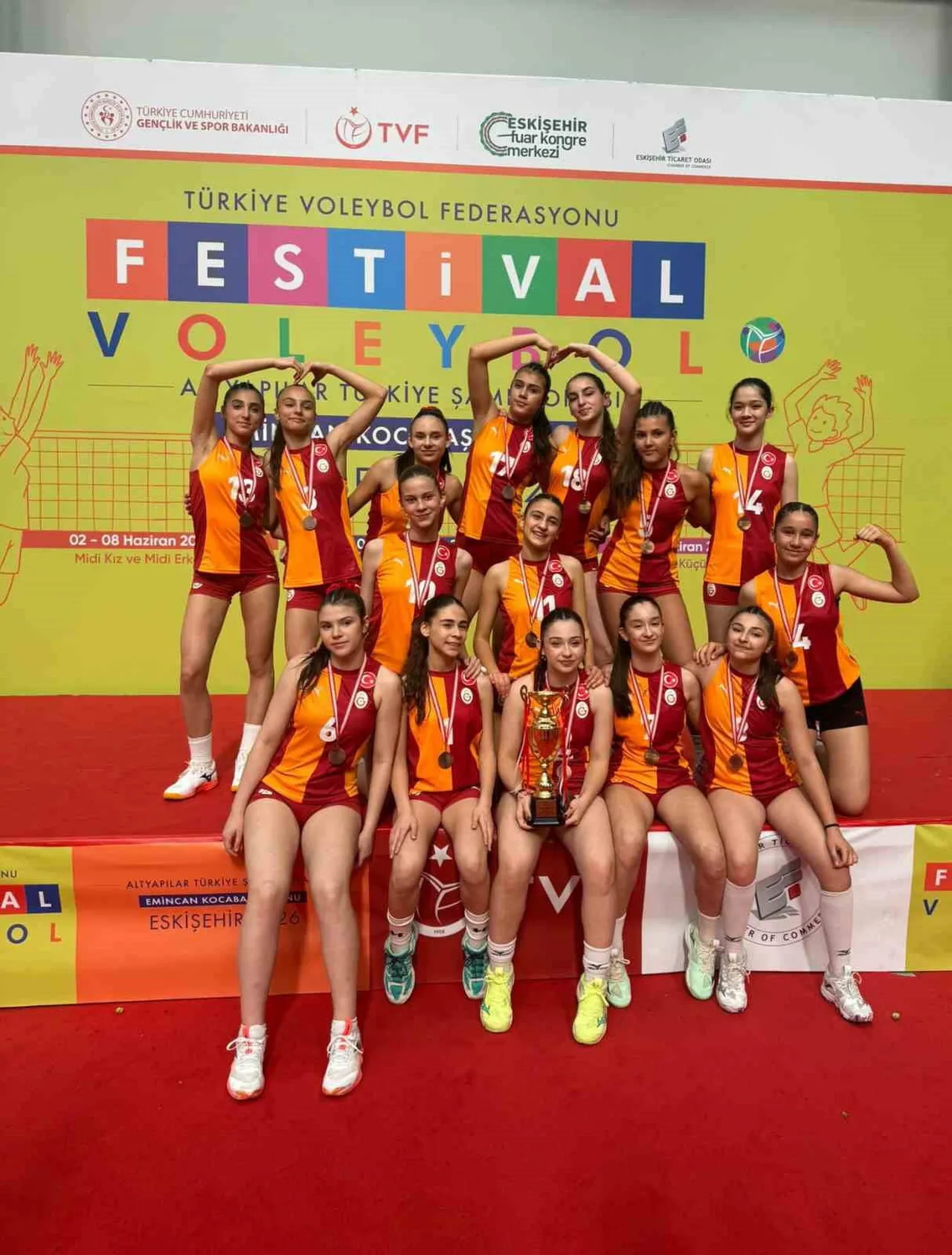 TÜRKİYE VOLEYBOL FEDERASYONU MİDİ KIZLAR TÜRKİYE ŞAMPİYONASI FİNALLERİ’NDE MÜCADELE EDEN...