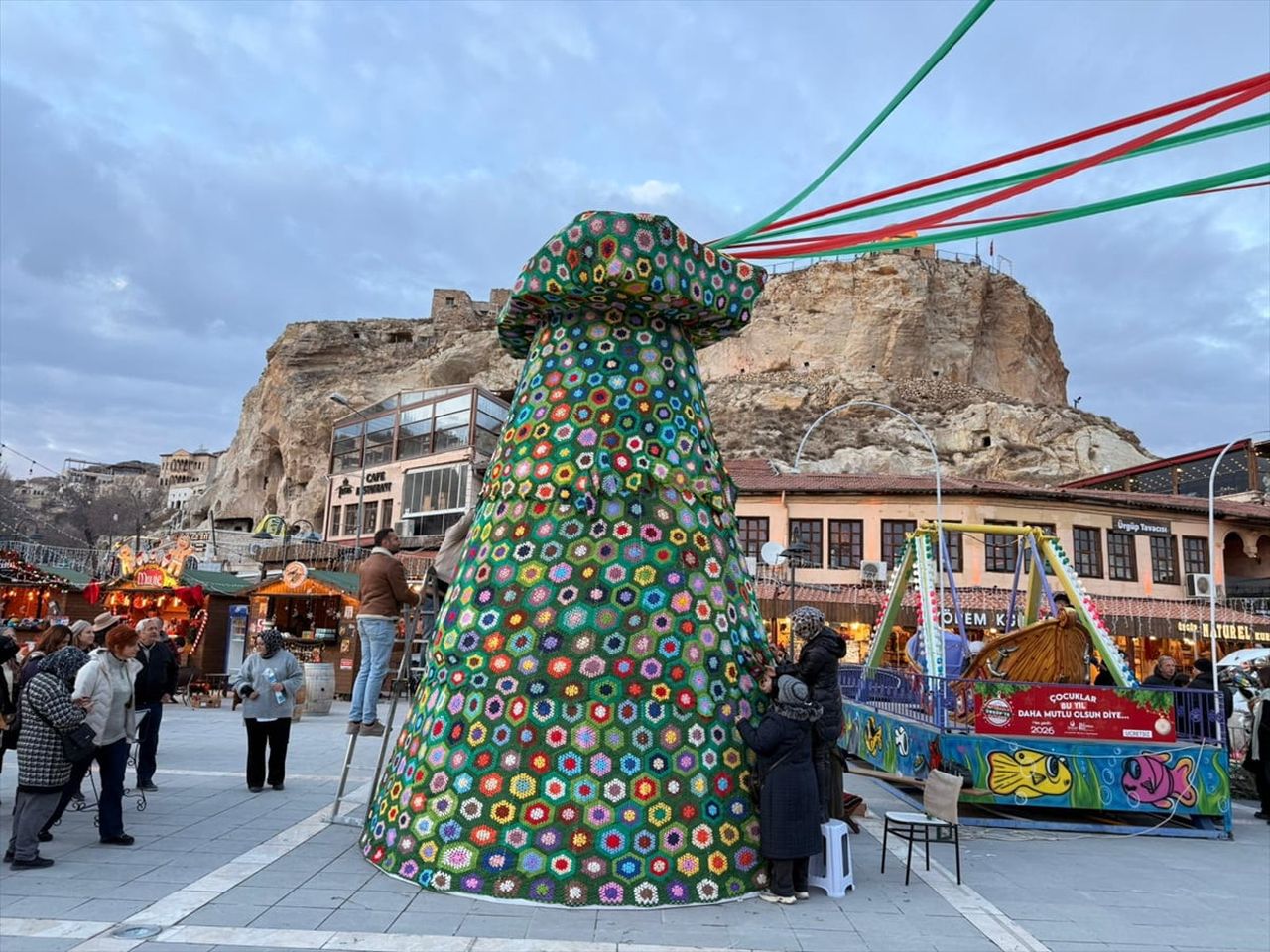 Türkiye'nin önemli turizm merkezlerinden Nevşehir'in Ürgüp ilçesinde, 2 bin 500 parçadan oluşan...