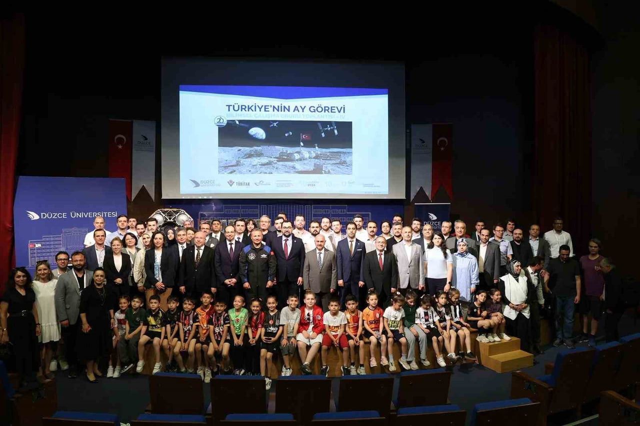 TÜRKİYE’NİN AY GÖREVİ: BİLİMSEL ÇALIŞMA GRUBU TOPLANTISI, DÜZCE ÜNİVERSİTESİ CUMHURİYET KONFERANS...