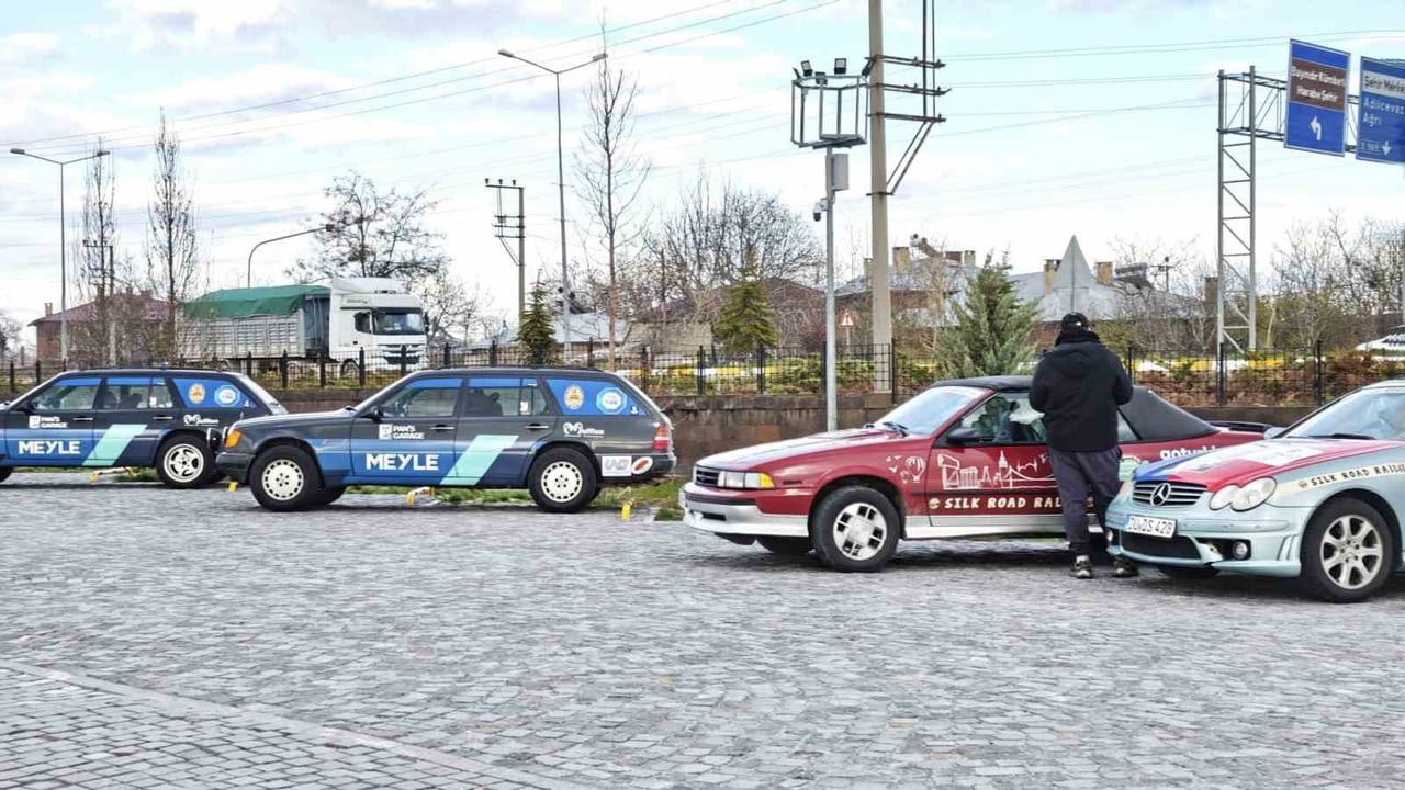 TÜVTÜRK'ÜN 15 YILDIR ARALIKSIZ DESTEK VERDİĞİ BU YIL 20'NCİSİ DÜZENLENEN DOĞU-BATI DOSTLUK VE İPEK...