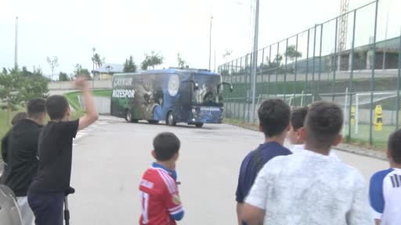 Yeni sezon hazırlıklarını Erzurum Palandöken Yüksek İrtifa Kamp Merkezi'nde sürdüren Çaykur...