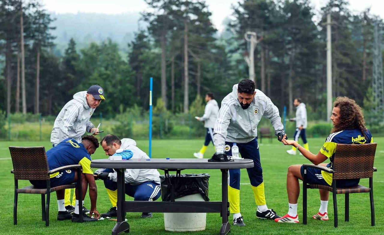 YENİ SEZON HAZIRLIKLARINI TOPUK YAYLASI TESİSLERİ'NDE SÜRDÜREN FENERBAHÇE'DE, OYUNCULAR LAKTAT...