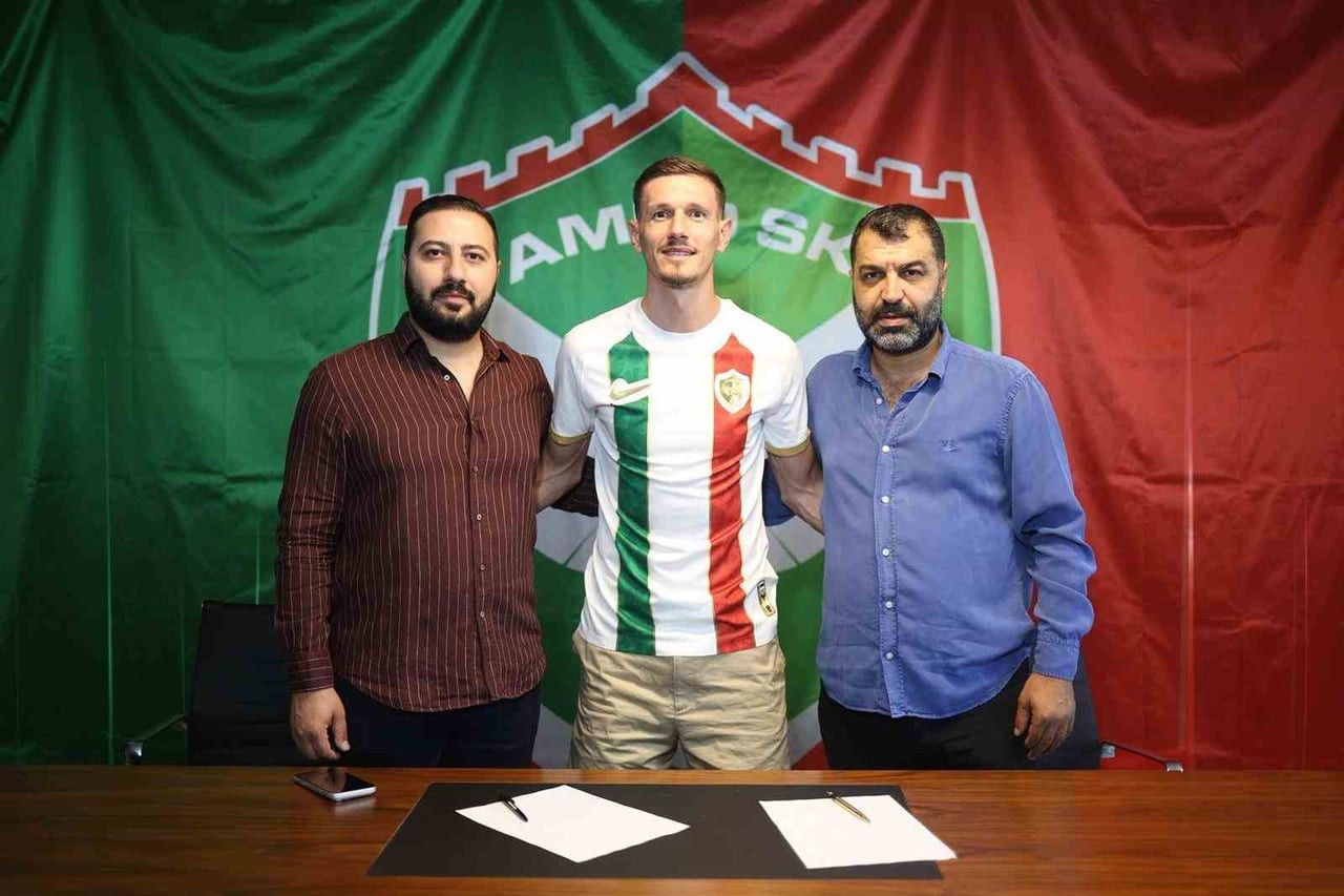 YENİ SEZONDA SÜPER LİG’DE MÜCADELE EDECEK OLAN AMED SPORTİF FAALİYETLER, ERMAL KRASNİQİ’Yİ...