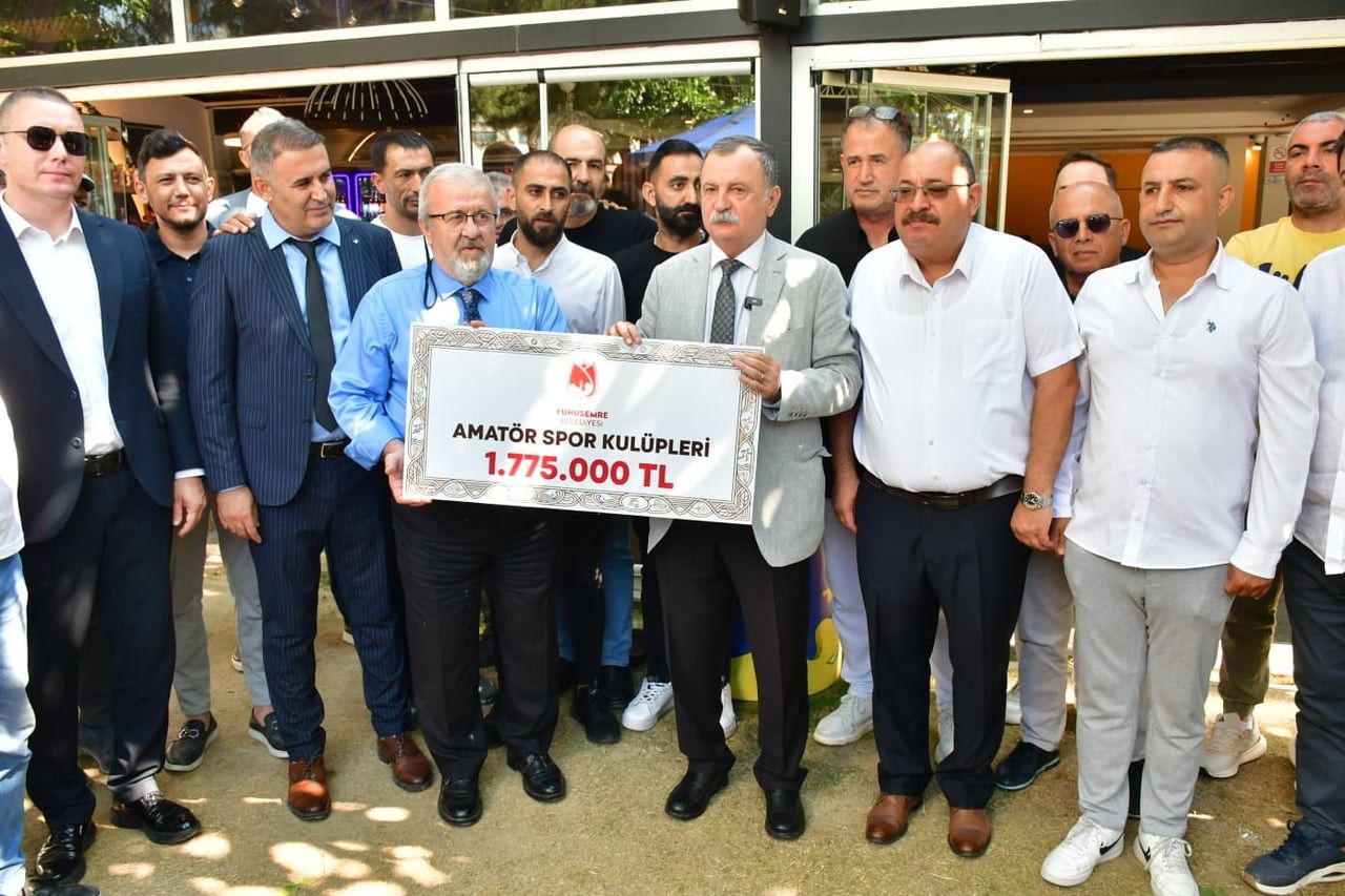 YUNUSEMRE BELEDİYESİ, İLÇEDE FAALİYET GÖSTEREN 20 AMATÖR SPOR KULÜBÜNE TOPLAM 1 MİLYON 775 BİN TL...