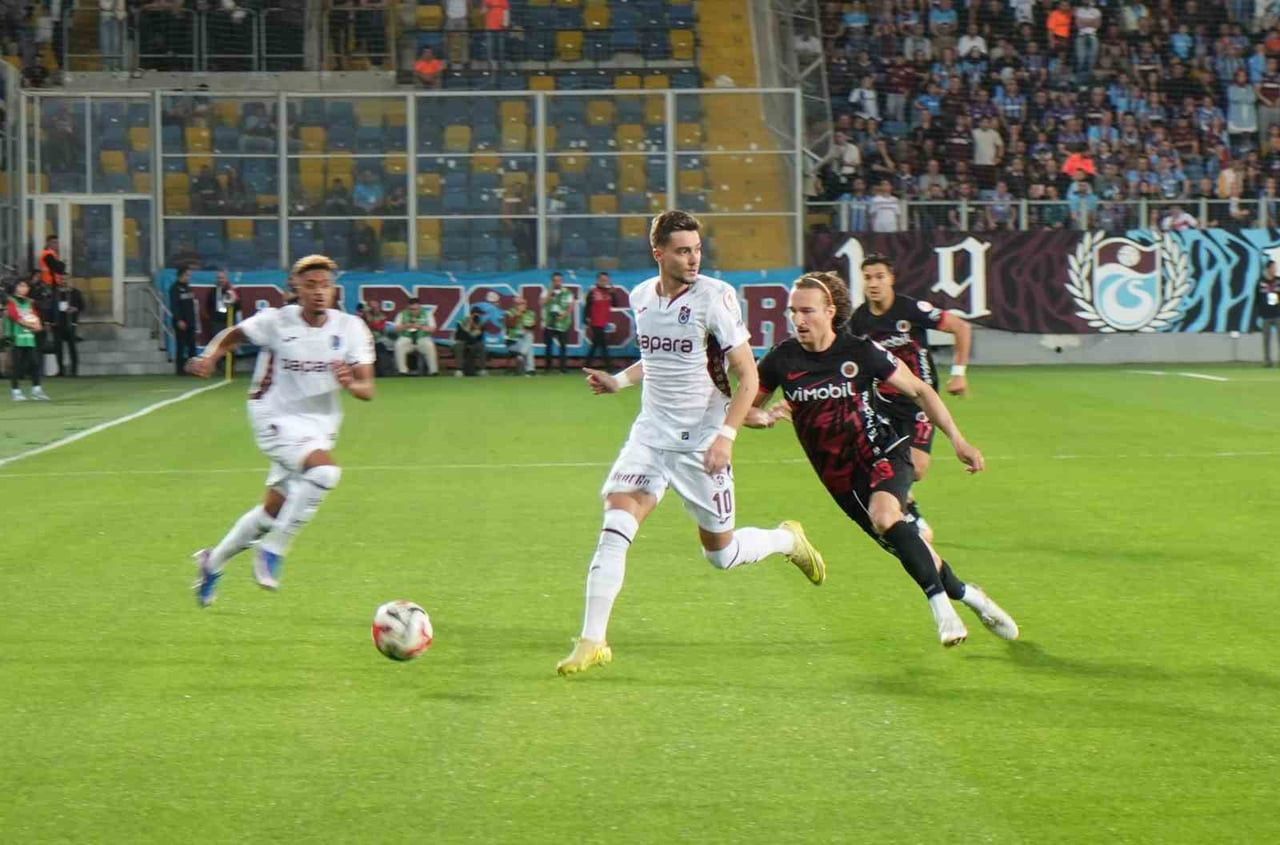 ZİRAAT TÜRKİYE KUPASI YARI FİNALİNDE GENÇLERBİRLİĞİ, TRABZONSPOR'U AĞIRLIYOR. MÜSABAKANIN 15...