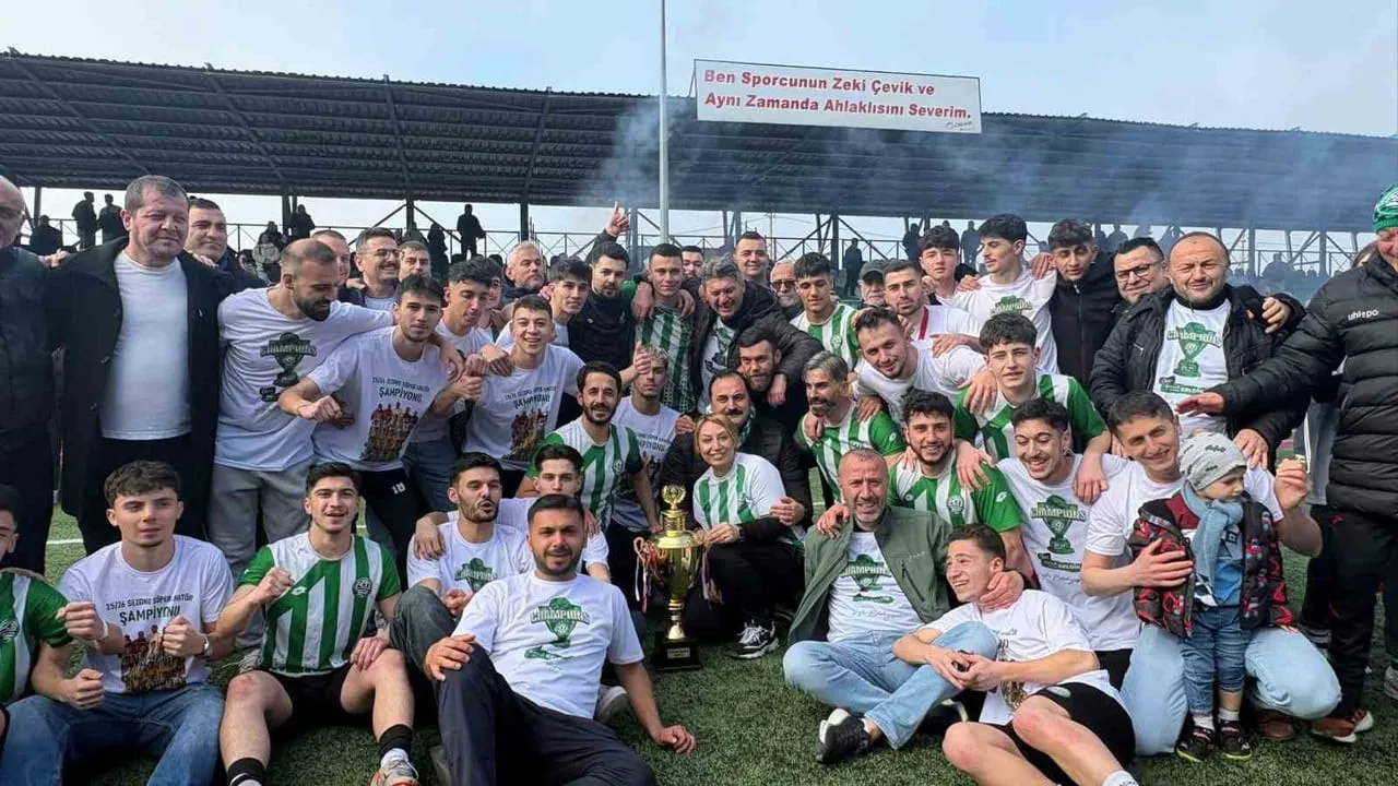 ZONGULDAK DEPLASMANLI SÜPER AMATÖR LİG 2025-2026 SEZONUNUN ŞAMPİYONU KOZLU BELEDİYESPOR OLDU....