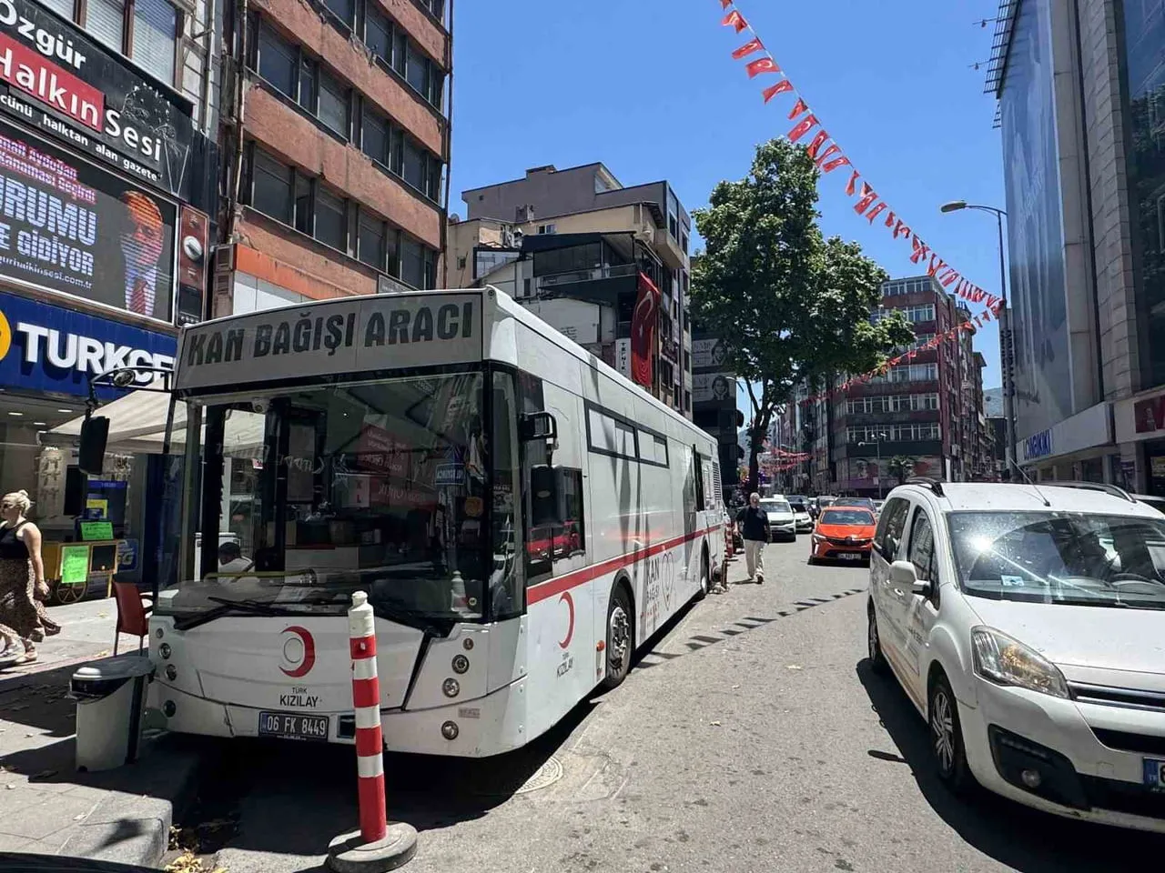 ZONGULDAK(İHA)TÜRK KIZILAY ZONGULDAK ŞUBESİ, ÜLKE GENELİNDE AZALAN KAN STOKLARINA DESTEK OLMAK...