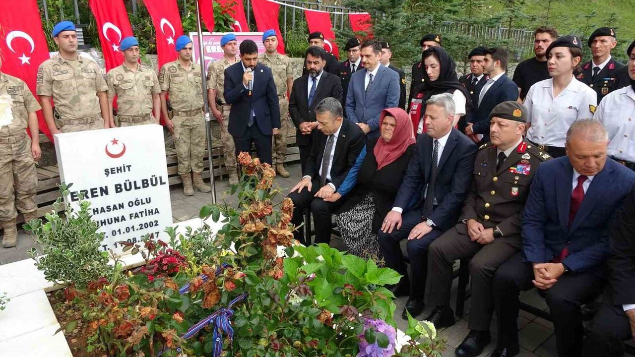 eren-siz-gecen-9-yil-20135266_amp