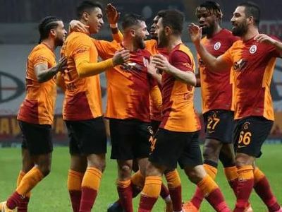 Galatasaray Aradığı Sol Beki Ada'dan Buldu!