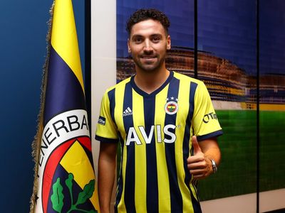 Göztepe Sinan Gümüş İle Anlaşma Sağladı!