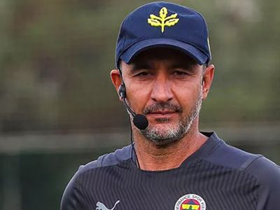 Fenerbahçe'nin Eski Teknik Direktörü Vitor Pereira Everton Yolunda!