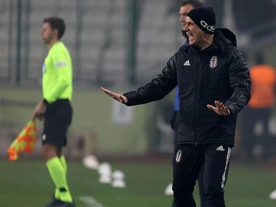 Konyaspor Mağlubiyeti Sonrası Beşiktaş'ta Önder Karaveli'den Dikkat Çeken Açıklamalar Geldi!