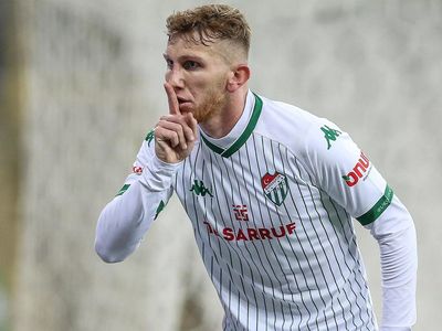 Fenerbahçe Burak Kapacak İle Anlaşma Sağladı!