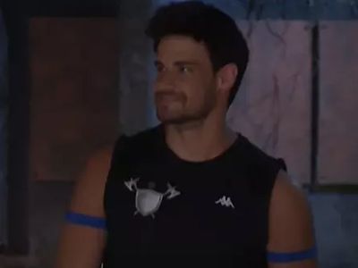 Survivor'da acil durum konseyi toplandı: Acun Ilıcalı neredeyse davalık olduğu yeni yarışmacıyı böyle tanıttı!