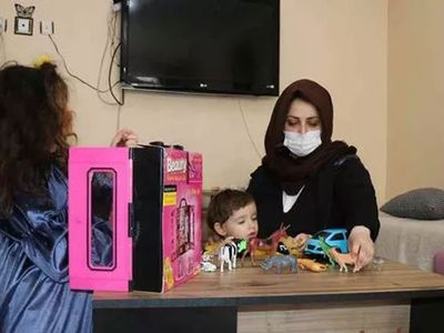 Sakarya'da ilginç bir vaka! Elleri ayakları bir anda morarıyor hastalığının adı bile yok