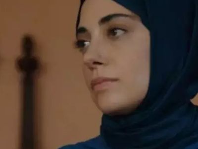 Kızılcık Şerbeti'nin Nursema'sı cesur pozlarıyla sosyal medyayı karıştırdı: ''Aman Pembe görmesin!''