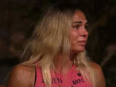 Ahlaksız teklifi Survivor hayatını bitirdi! Hikmet’in Nagihan’a yaptığı iğrenç teklif Nagihan’ı hüngür hüngür ağlattı
